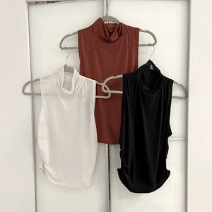 3 Lululemon See the horizon tanks size Medium